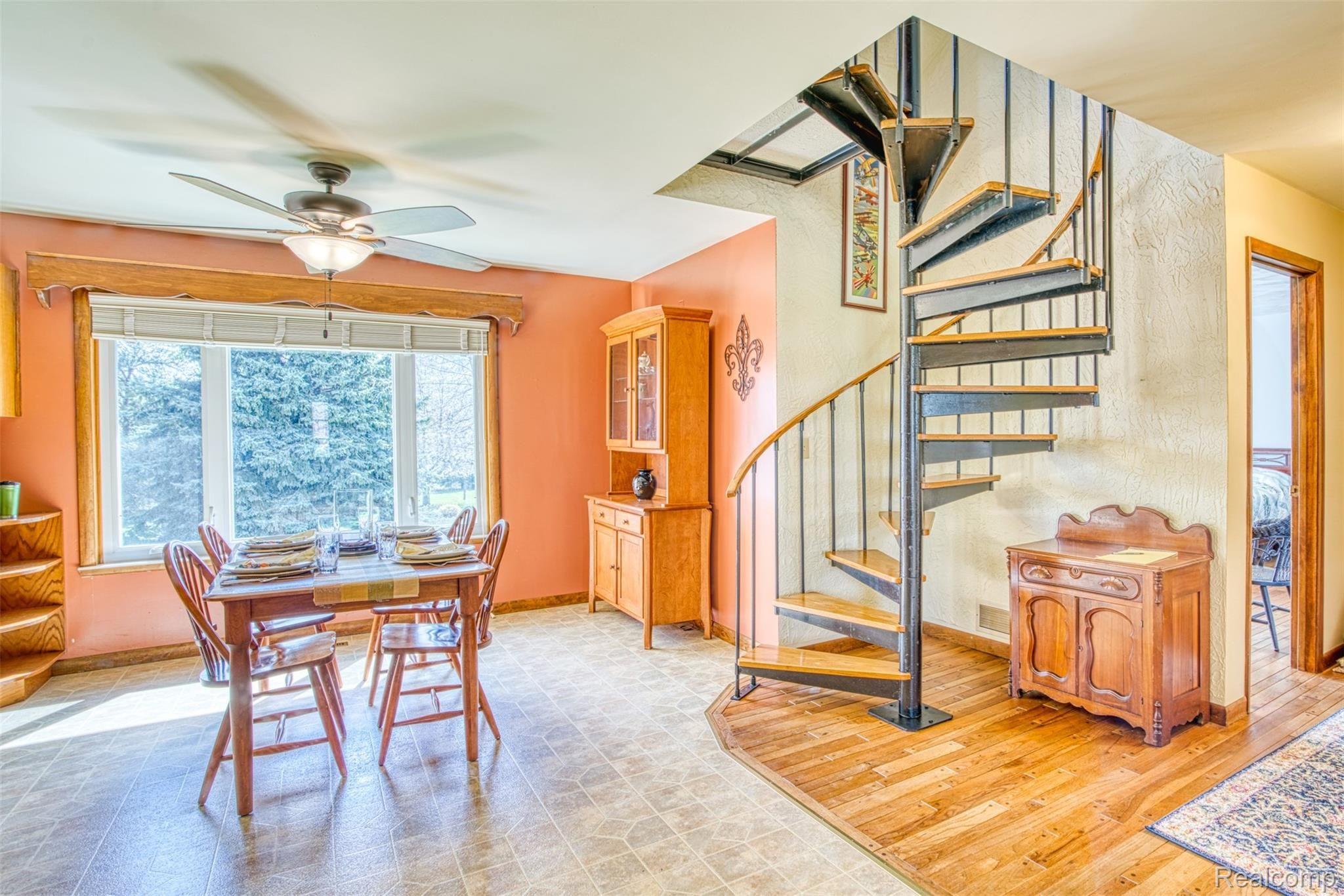 1552 Fowlerville Road Fowlerville, MI 48836 - Photo 13 of 60 DSC06679_9.jpg