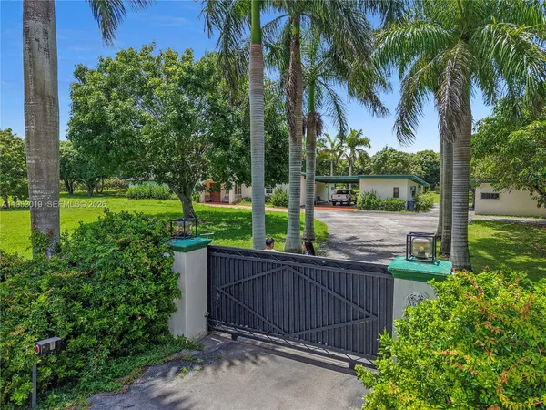 $2,599,000 | 8000 Southwest 184th Street, Cutler Bay, FL 33157