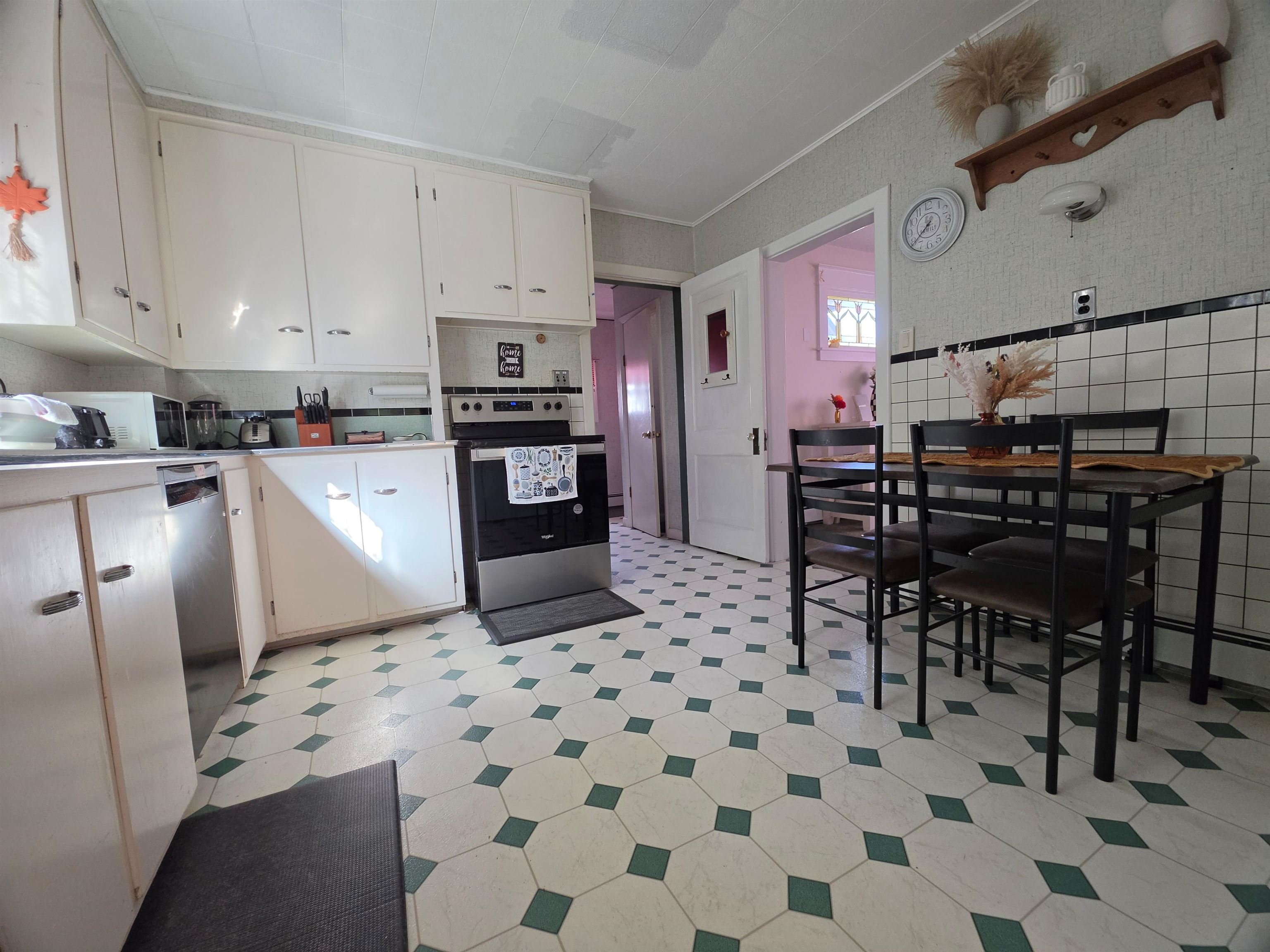182 Madison Avenue Berlin, NH 03570 - Photo 11 of 25