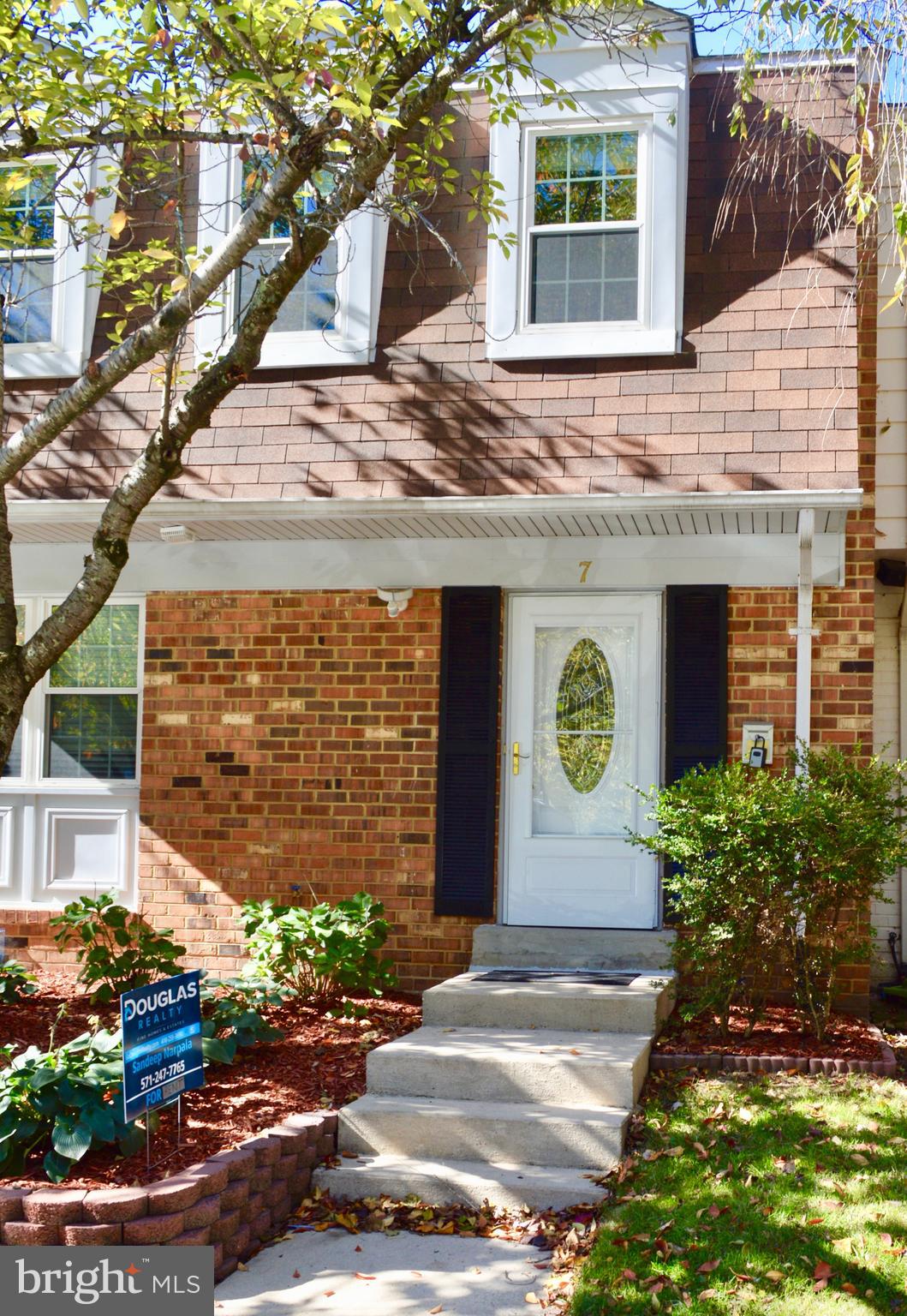7 Honey Brook Circle Gaithersburg, MD 20878 - Photo 1 of 38 Front of the house