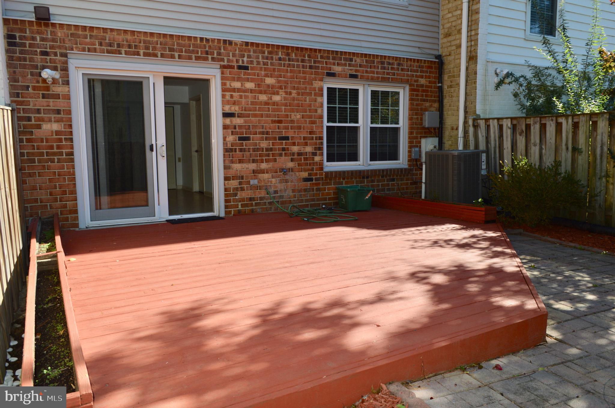 7 Honey Brook Circle Gaithersburg, MD 20878 - Photo 36 of 38 Deck and backyard