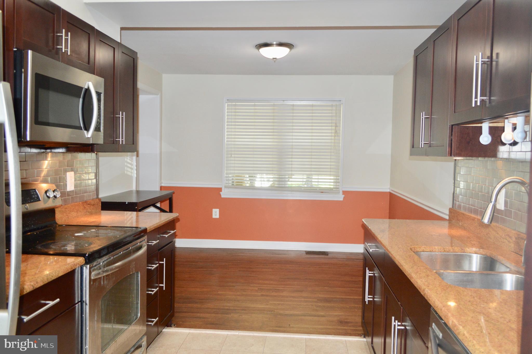 7 Honey Brook Circle Gaithersburg, MD 20878 - Photo 5 of 38 Kitchen