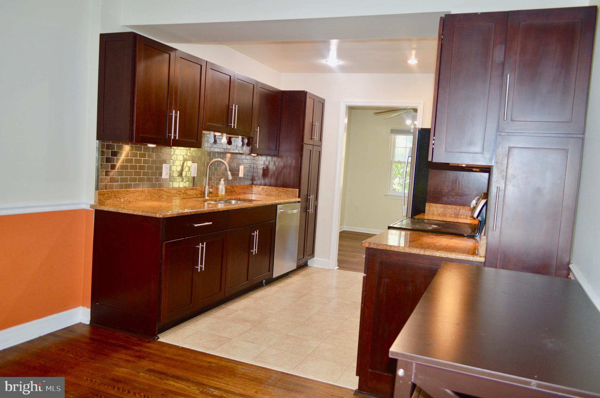 7 Honey Brook Circle Gaithersburg, MD 20878 - Photo 9 of 38