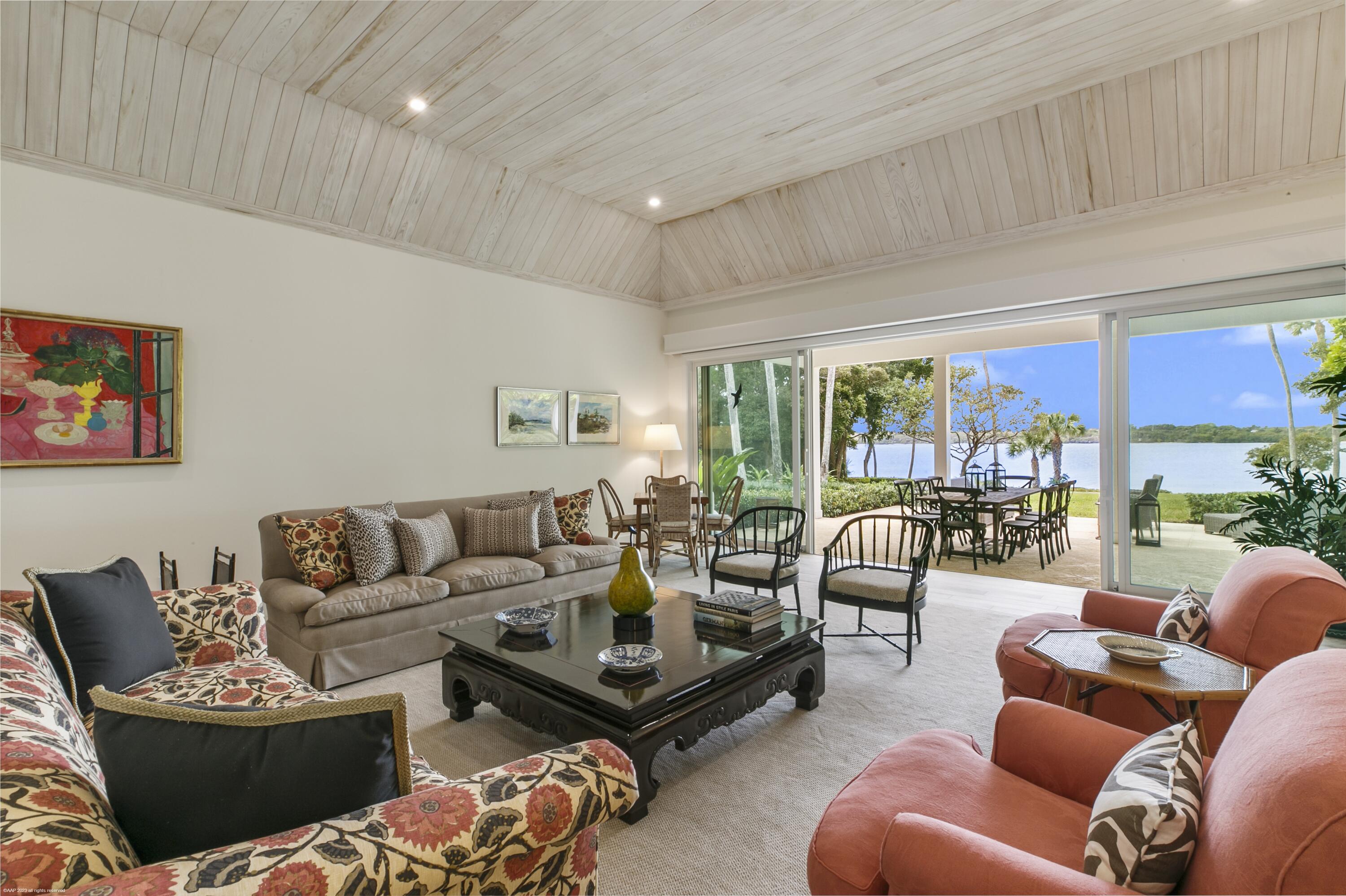 286 South Beach Road Hobe Sound, FL 33455 - Photo 6 of 26 268 South Beach Rd 005