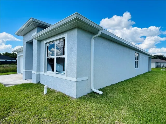 $300,000 | 3802 3rd Street Southwest, Lehigh Acres, FL 33976