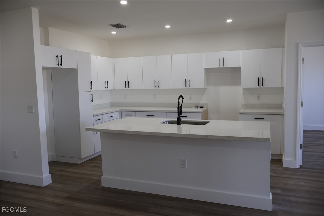 3802 3rd Street Southwest Lehigh Acres, FL 33976 - Photo 10 of 31