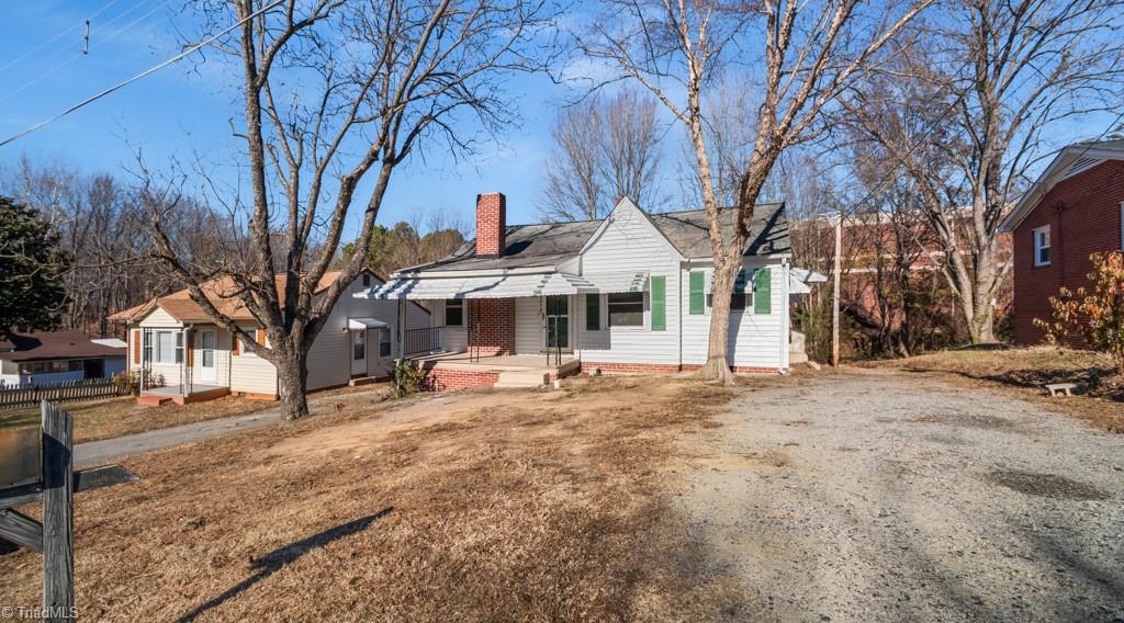 609 Martha Place High Point, NC 27263 - Photo 2 of 25