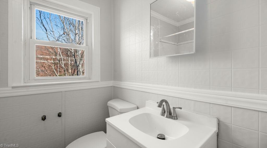 609 Martha Place High Point, NC 27263 - Photo 22 of 25