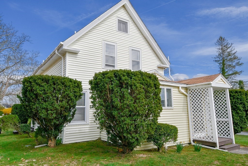3 Maple Street, Unit 8 Wareham, MA 02532 - Photo 3 of 37 Gallery Image 3