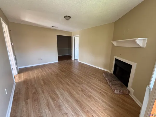 $890 | 1654 Clear Lake Avenue, Unit C, Baton Rouge, LA 70808