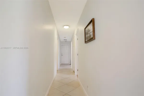 $4,000 | 524 Village Lake Drive, Unit 524, Weston, FL 33326