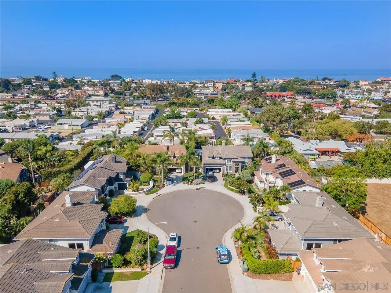 219 Jacob Lane Encinitas, CA 92024 - Photo 44 of 46 an aerial view of a city