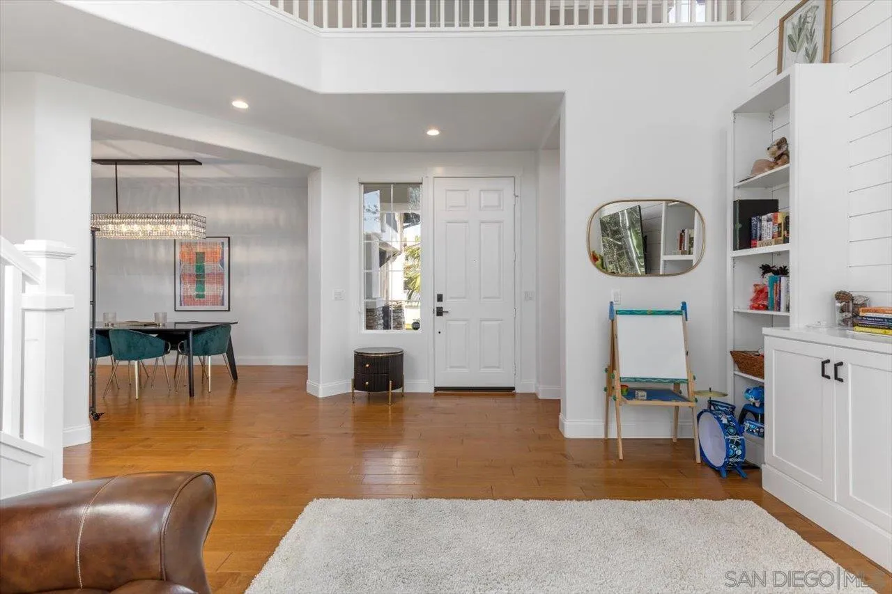 219 Jacob Lane Encinitas, CA 92024 - Photo 7 of 46 a living room with furniture