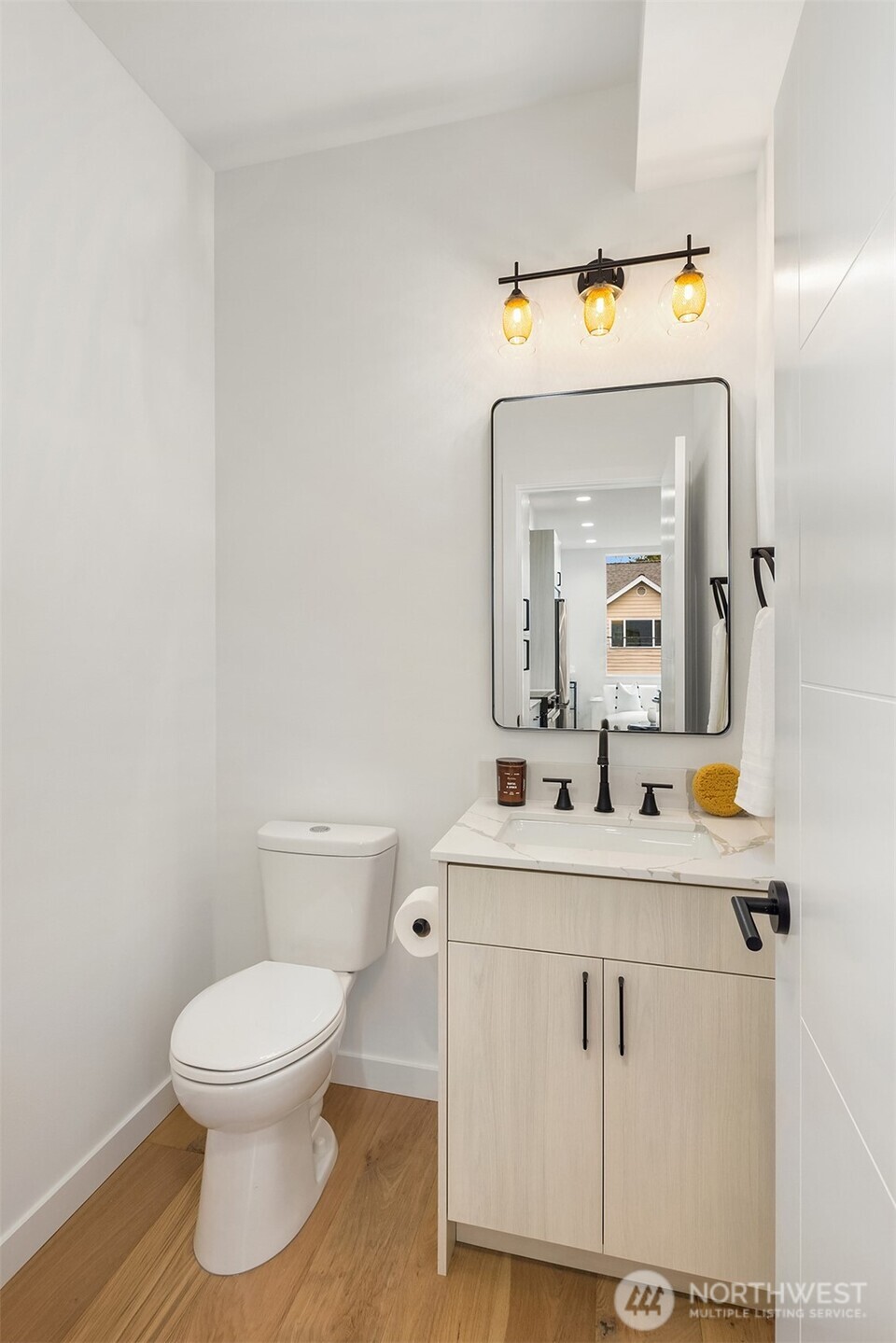 2340 North 64th Street, Unit B Seattle, WA 98103 - Photo 11 of 18
