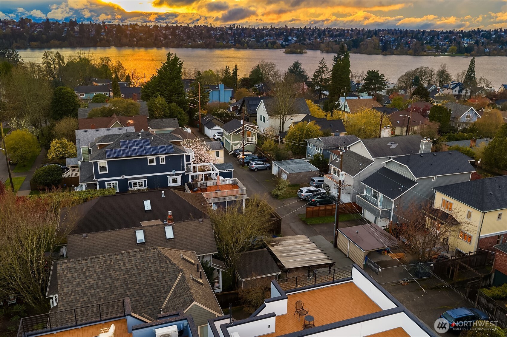 2340 North 64th Street, Unit B Seattle, WA 98103 - Photo 18 of 18