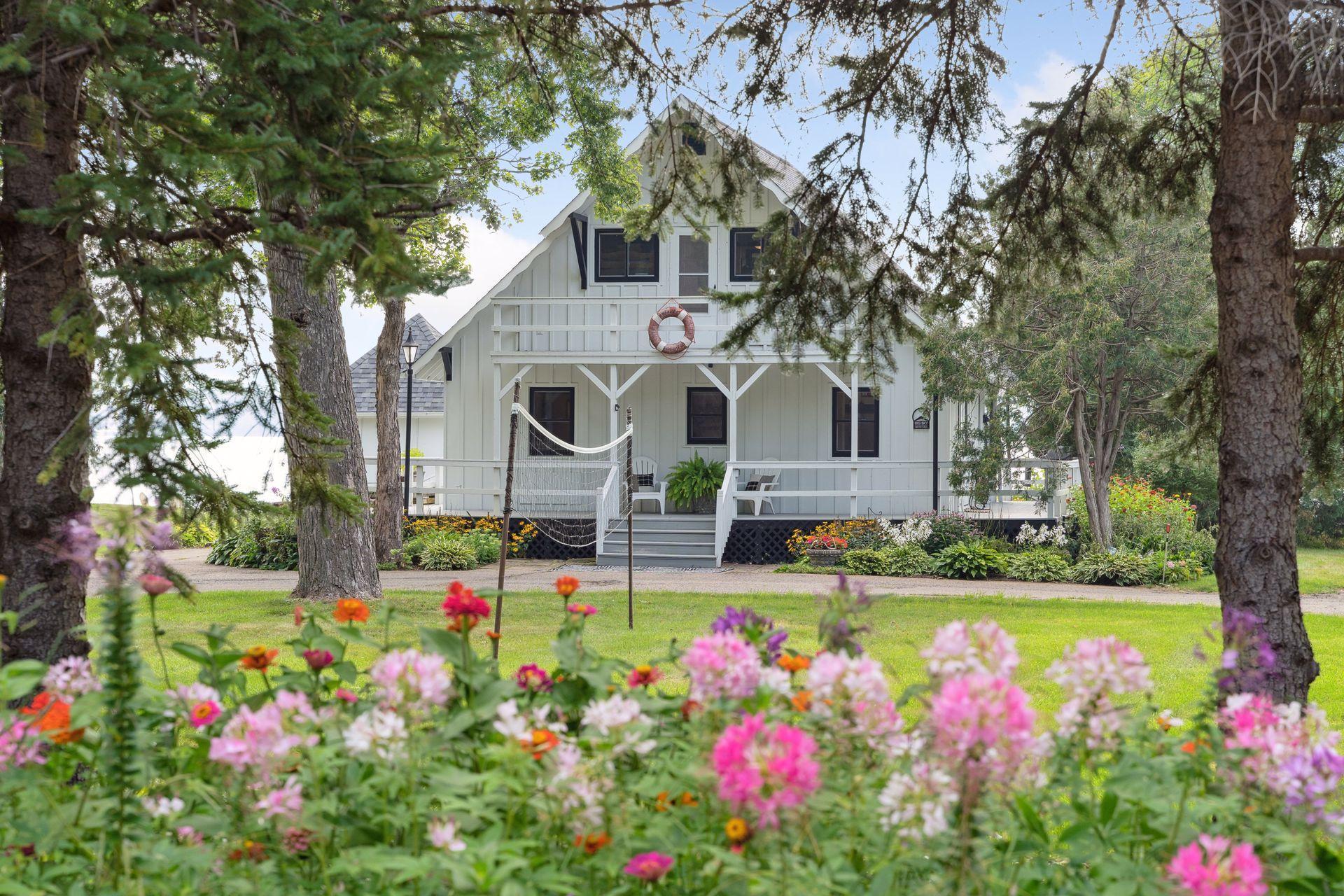 2894 Lindgren Lane Independence, MN 55359 - Photo 3 of 51