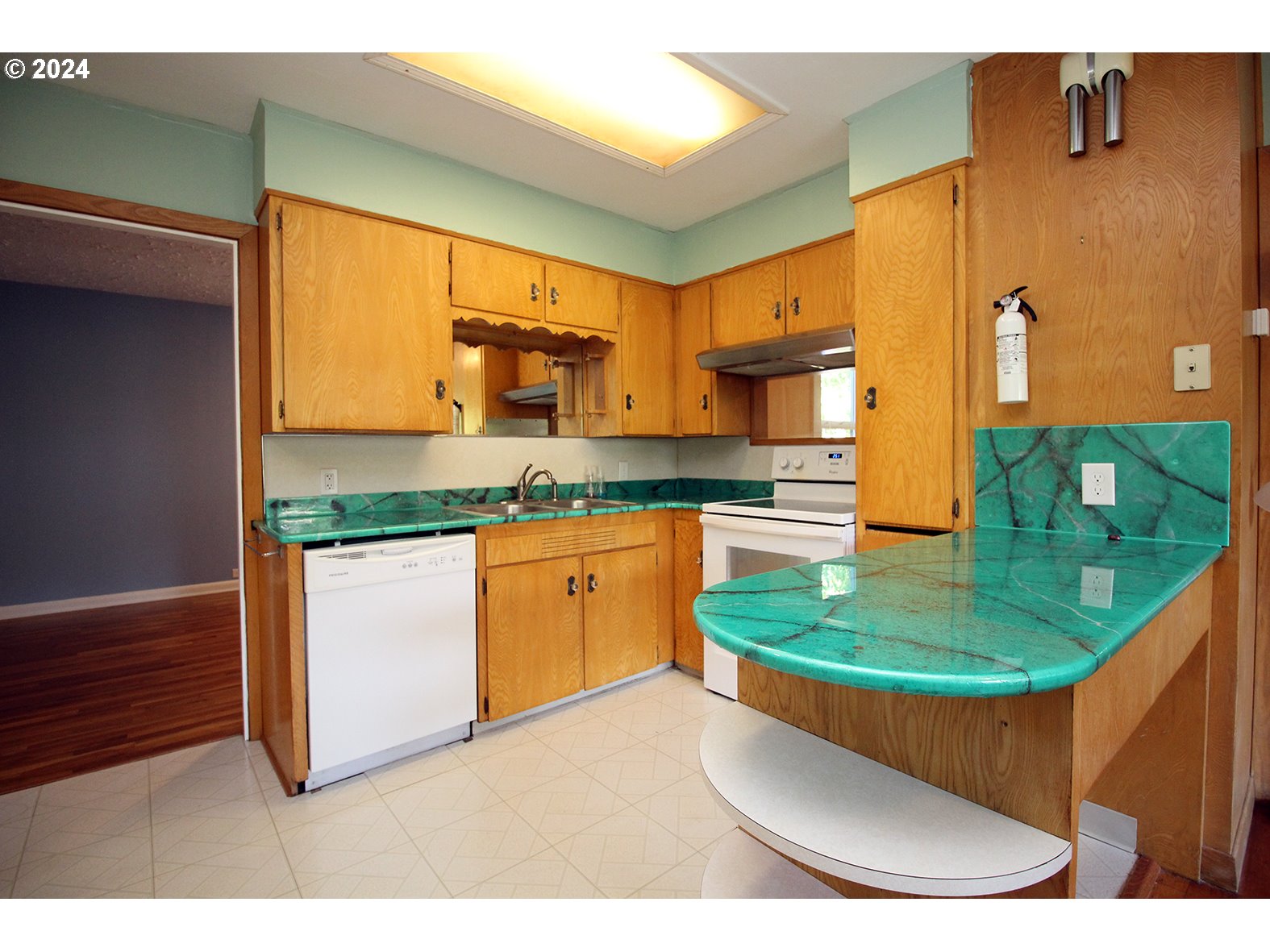 2309 Southeast 90th Avenue Portland, OR 97216 - Photo 27 of 46