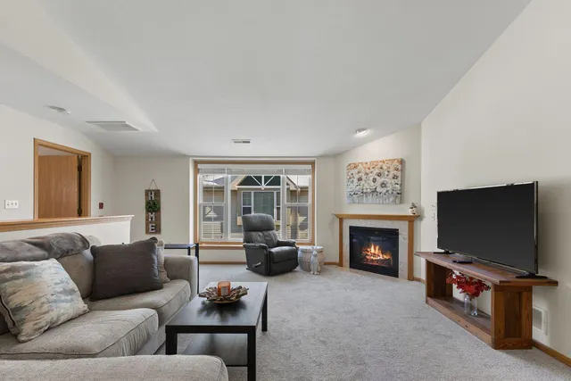 $215,000 | 1513 92nd Street, Unit 47, Sturtevant, WI 53177