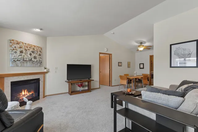 $215,000 | 1513 92nd Street, Unit 47, Sturtevant, WI 53177