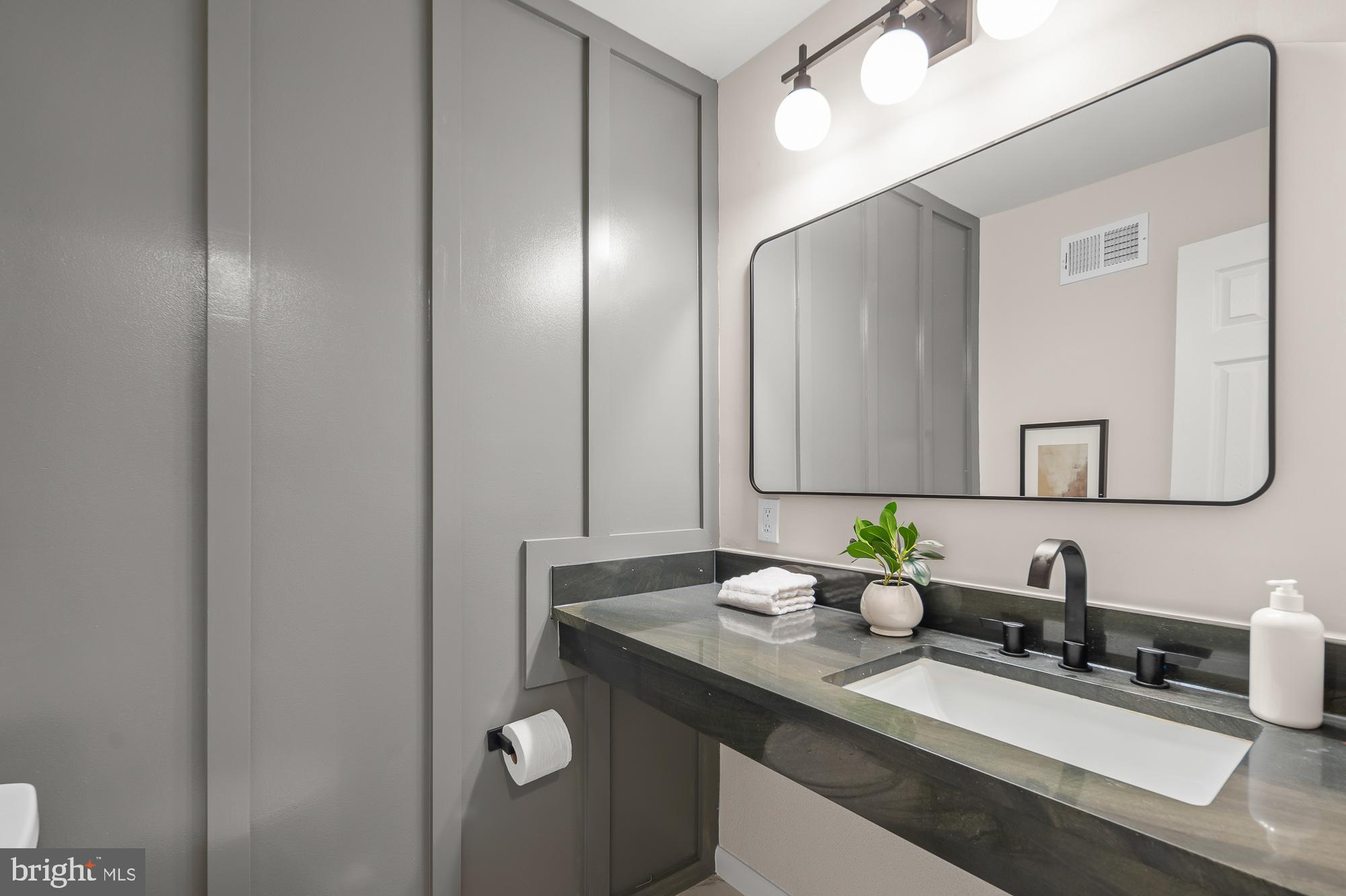 1652 Wainwright Drive Reston, VA 20190 - Photo 16 of 54 Main Level Powder Room