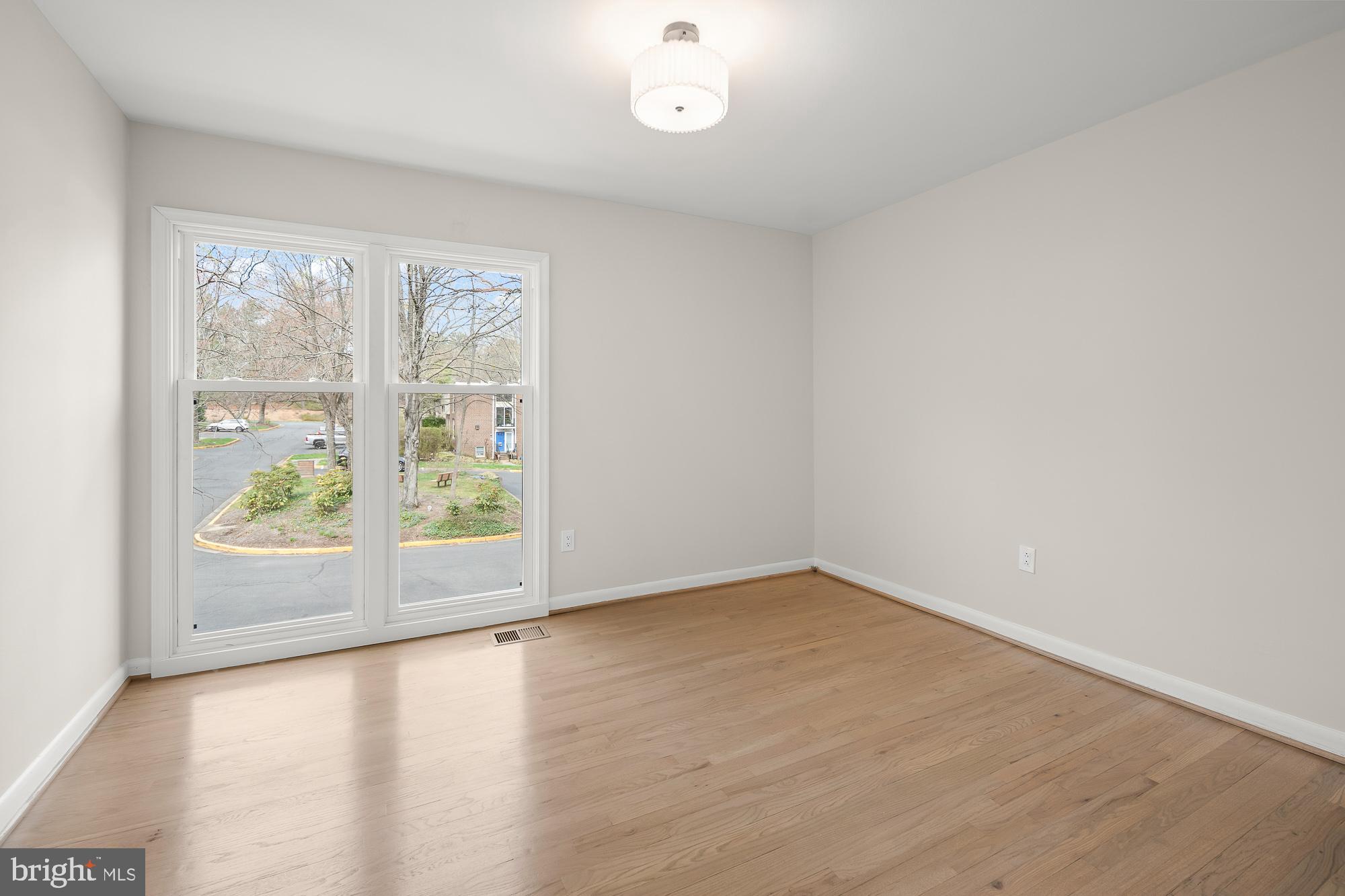 1652 Wainwright Drive Reston, VA 20190 - Photo 26 of 54 Bedroom #2