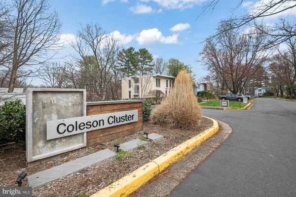$875,000 | 1652 Wainwright Drive, Reston, VA 20190