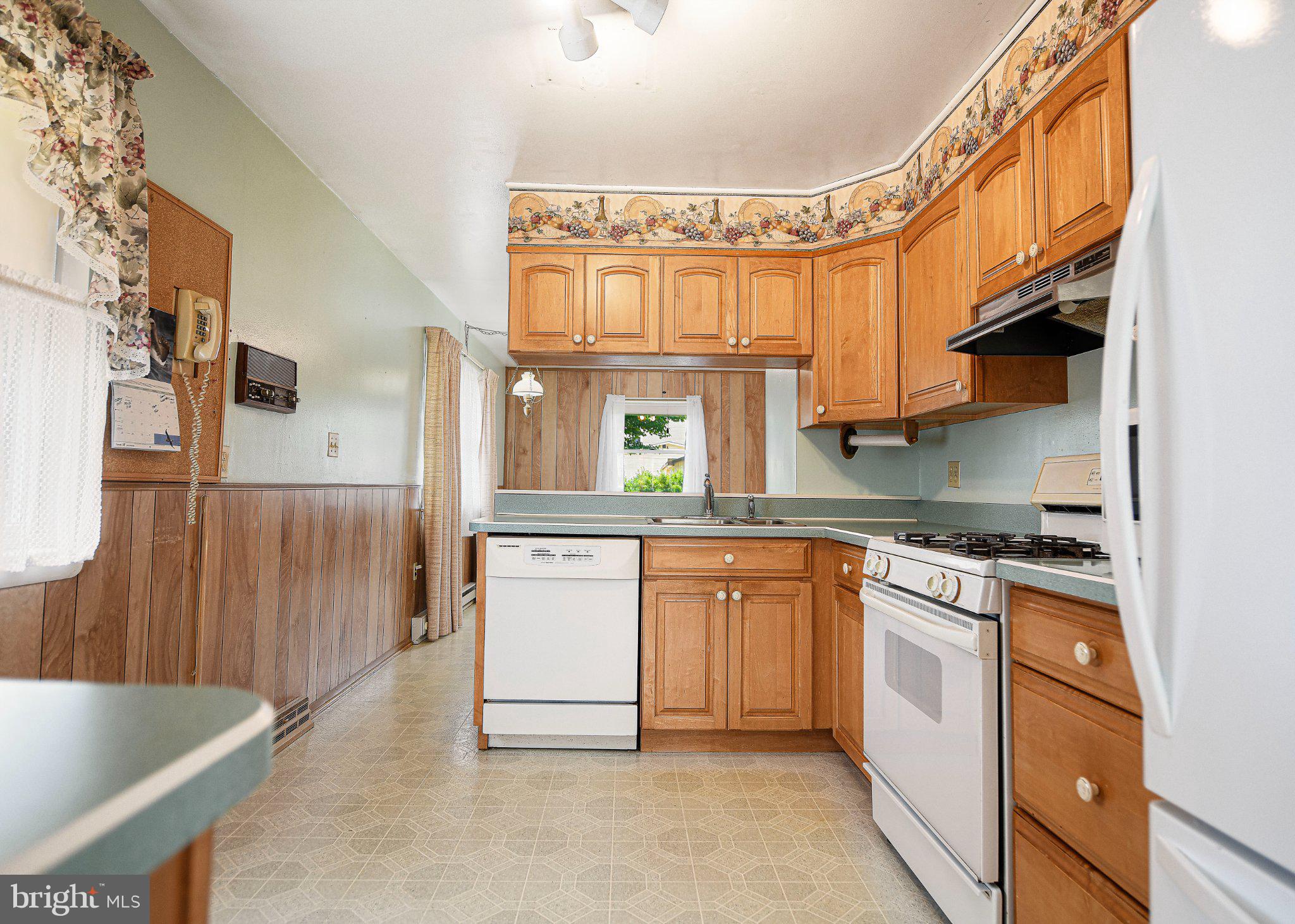 614 George Avenue Baltimore, MD 21221 - Photo 41 of 52