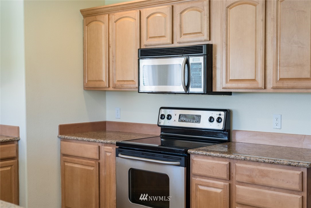 538 Young Road Northeast Moses Lake, WA 98837 - Photo 13 of 38 Gallery Image 13
