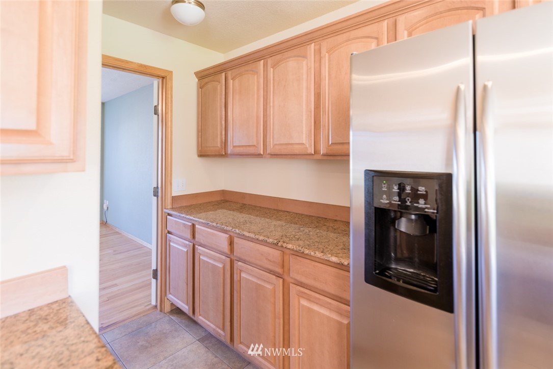 538 Young Road Northeast Moses Lake, WA 98837 - Photo 15 of 38 Gallery Image 15