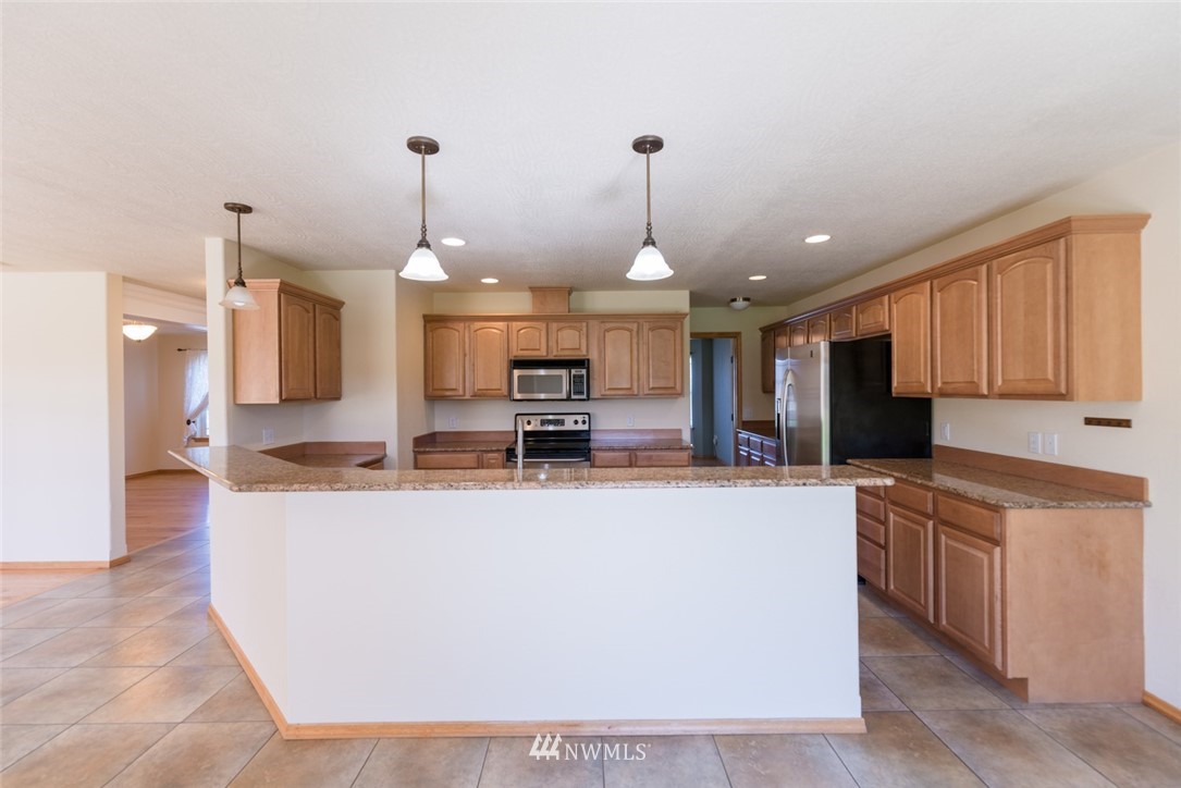 538 Young Road Northeast Moses Lake, WA 98837 - Photo 16 of 38 Gallery Image 16