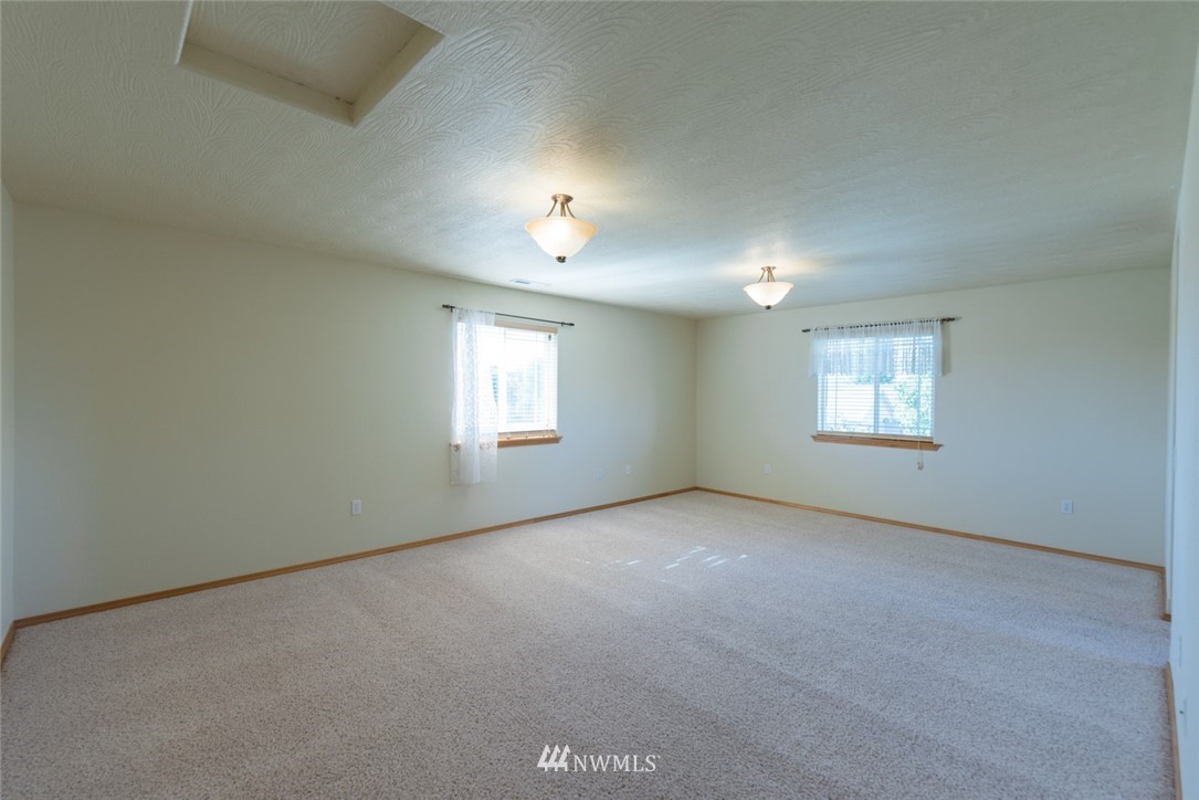 538 Young Road Northeast Moses Lake, WA 98837 - Photo 24 of 38 Gallery Image 24