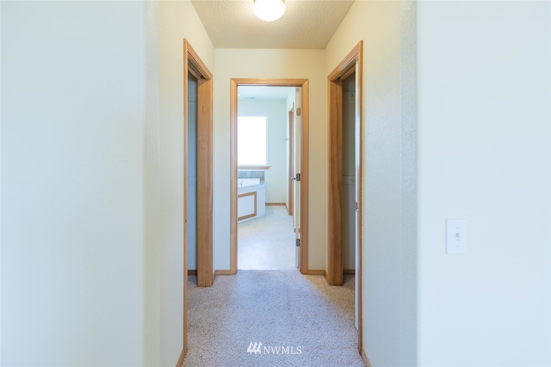 538 Young Road Northeast Moses Lake, WA 98837 - Photo 25 of 38 Gallery Image 25