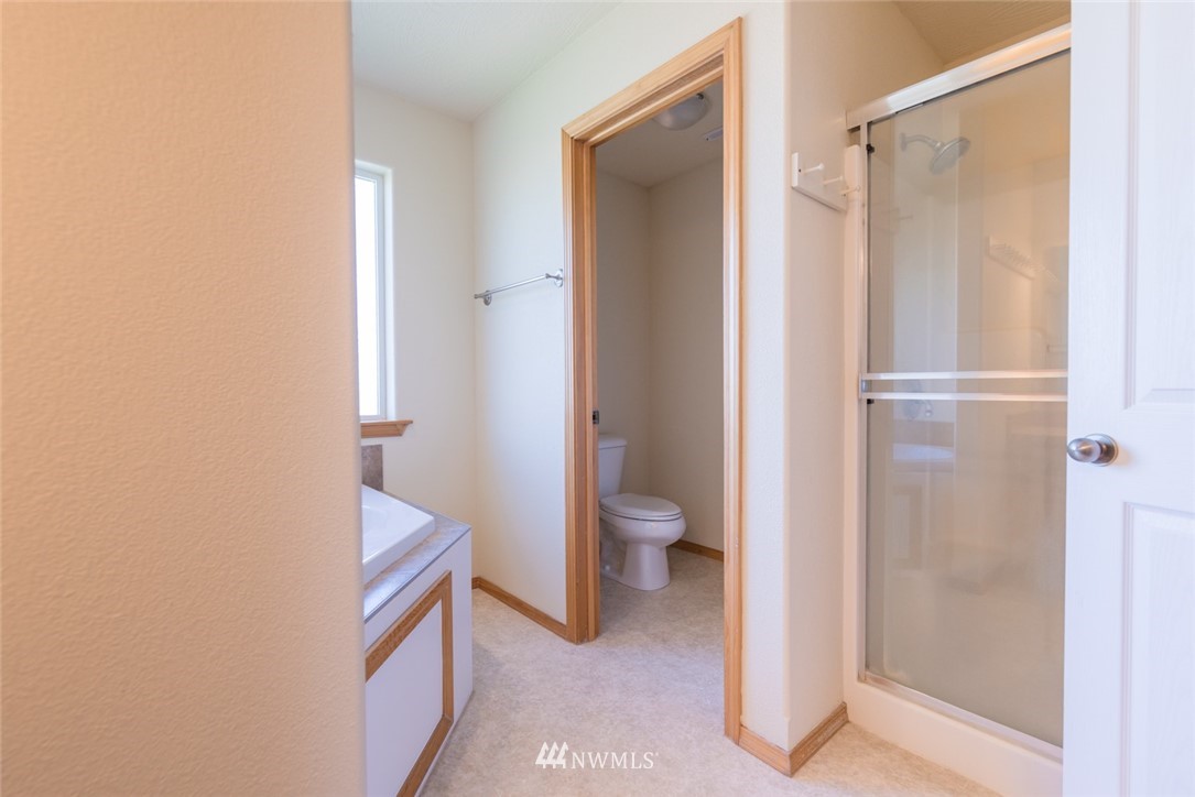 538 Young Road Northeast Moses Lake, WA 98837 - Photo 29 of 38 Gallery Image 29