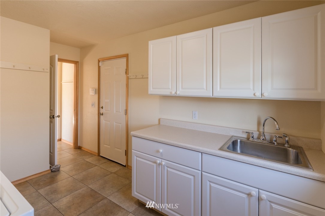 538 Young Road Northeast Moses Lake, WA 98837 - Photo 38 of 38 Gallery Image 38