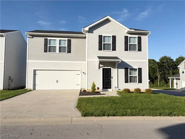 $1,950 | 677 Crossings Lane, Akron, OH 44320