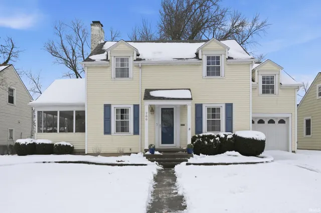 $235,000 | 208 West Fleming Avenue, Fort Wayne, IN 46807