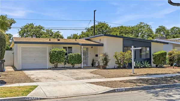 $1,100,000 | 6934 East Espanita Street, Long Beach, CA 90815