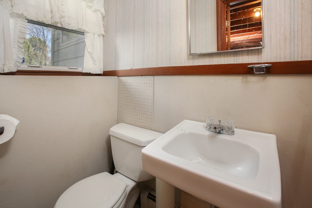 22 Dillingham Way Hanover, MA 02339 - Photo 11 of 22 Gallery Image 11