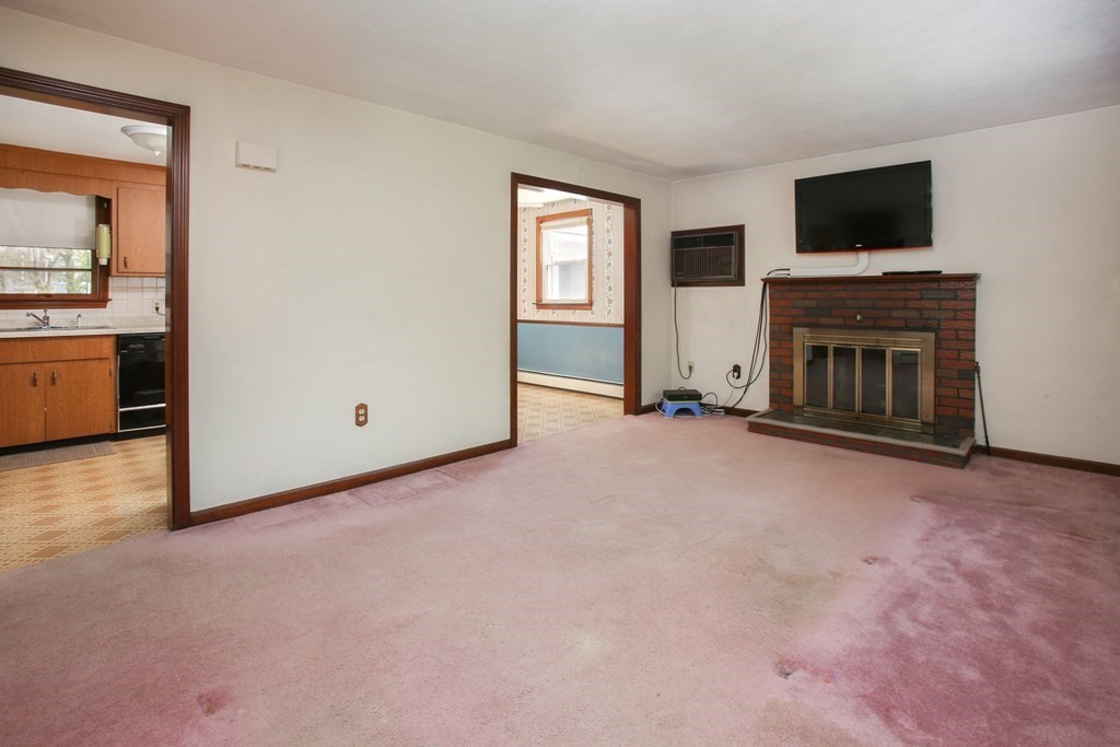 22 Dillingham Way Hanover, MA 02339 - Photo 13 of 22 Gallery Image 13