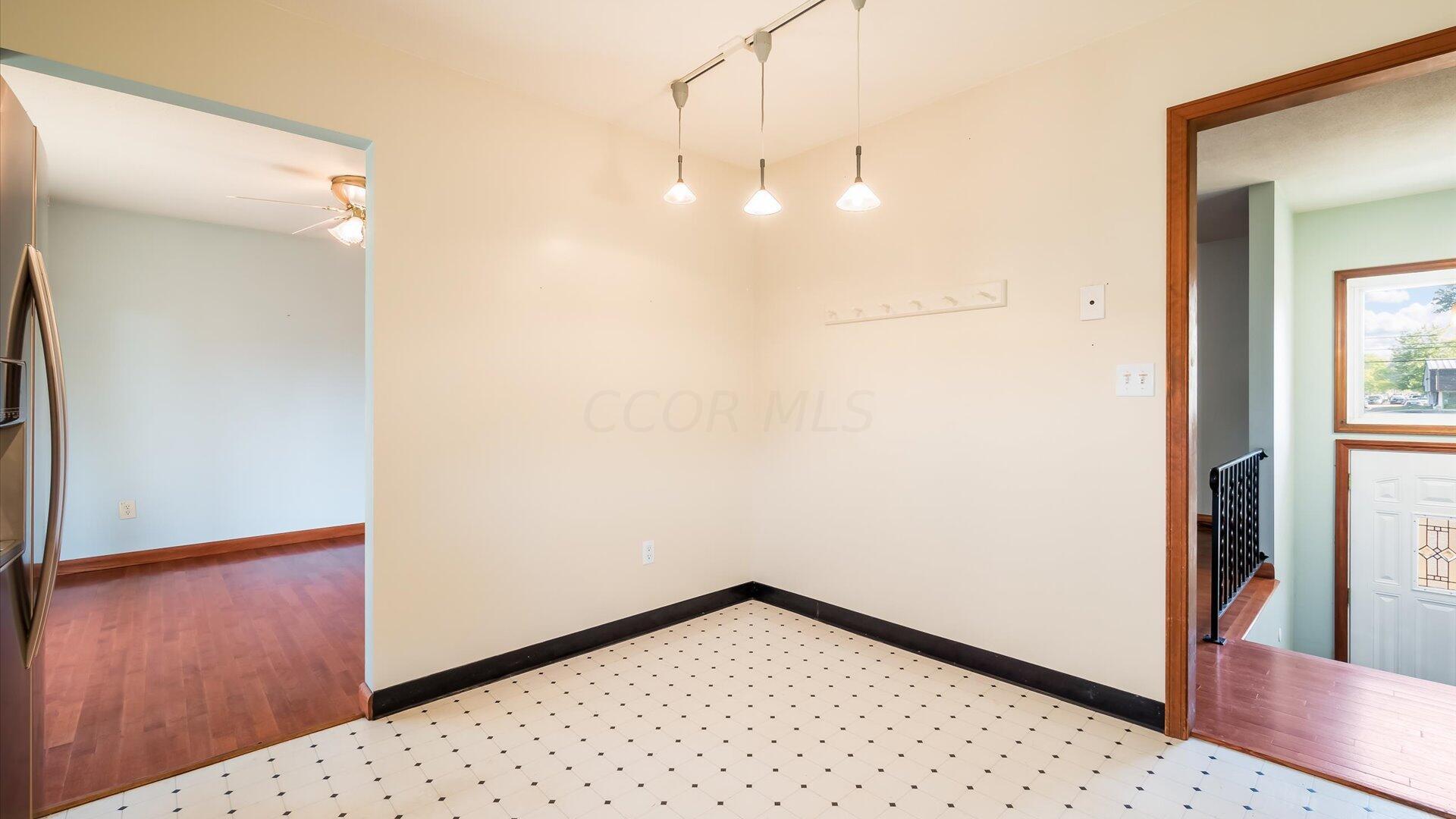 233 Price Road Newark, OH 43055 - Photo 12 of 32 14-z 233 Price051-Edit