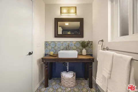 $1,560,000 | 11139 Hortense Street, North Hollywood, CA 91602