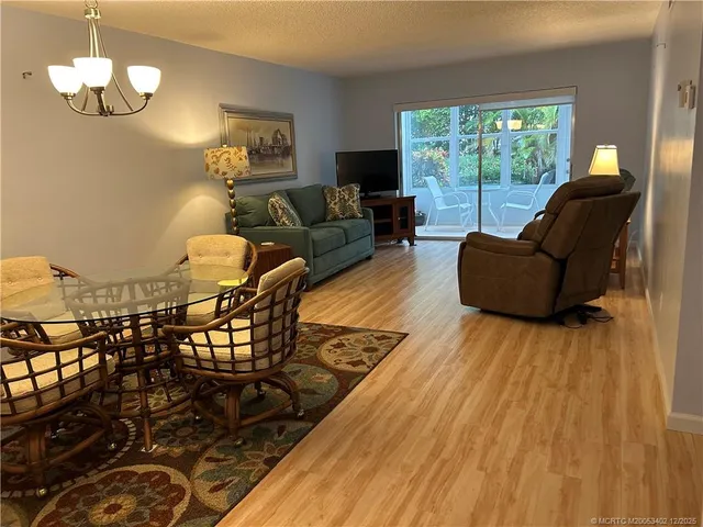 $164,900 | 2950 Southeast Ocean Boulevard, Unit 1323, Stuart, FL 34996