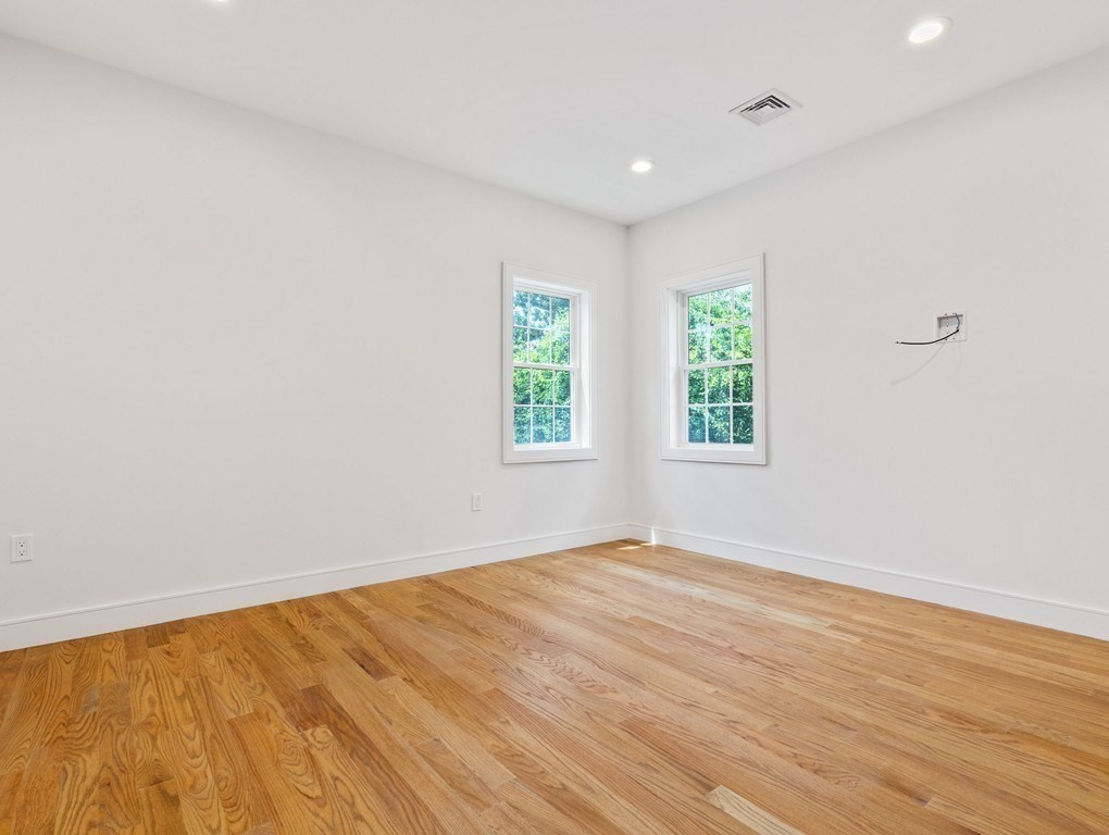 20 Manhattan Terrace, Unit 1 Newton, MA 02465 - Photo 14 of 21