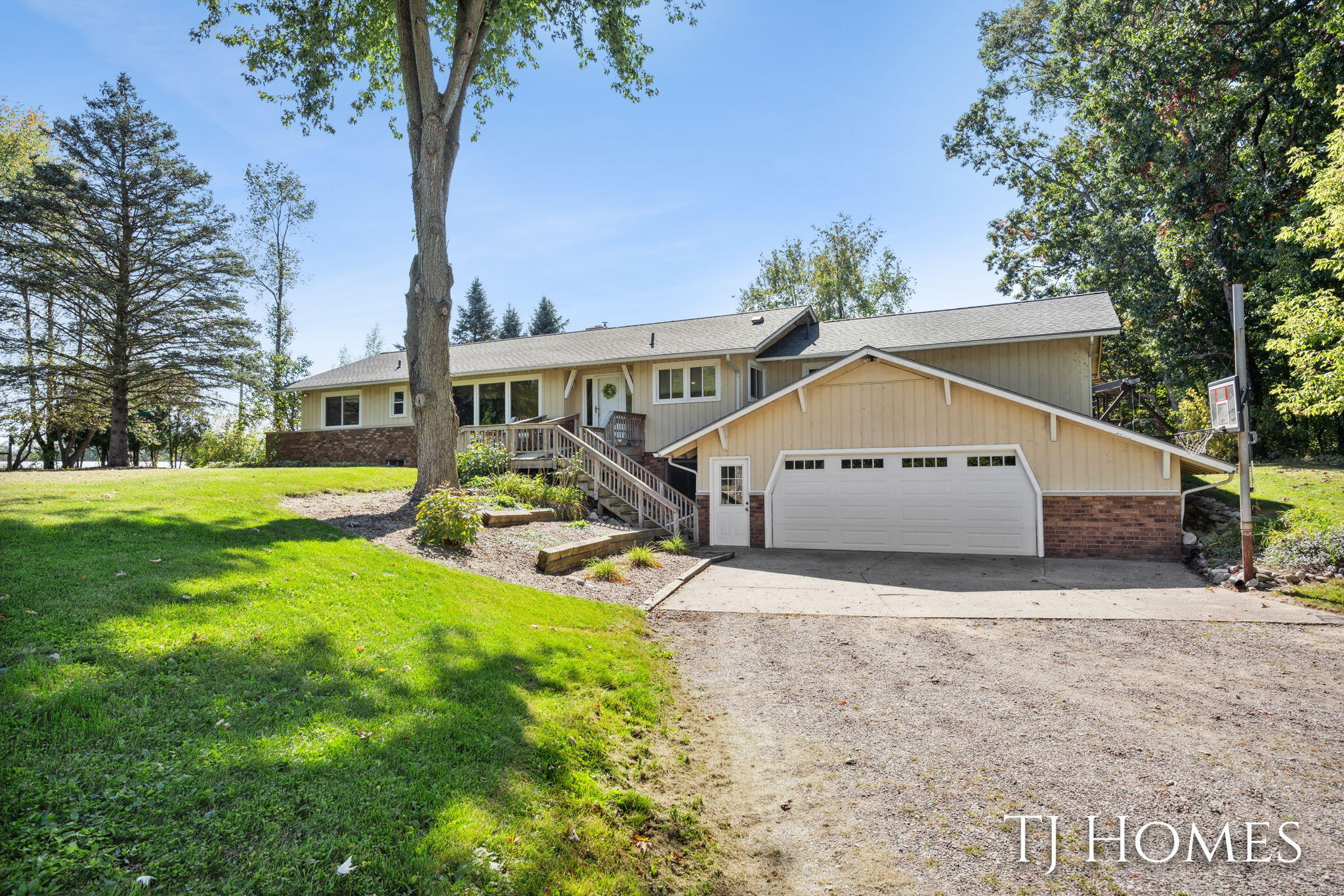 6425 Moe Road Middleville, MI 49333 - Photo 7 of 64 6425 Moe-35