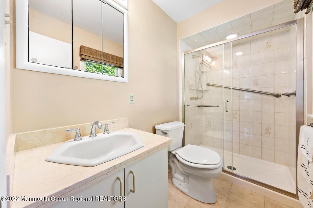 78 Fairview Road Clark, NJ 07066 - Photo 20 of 30 78Fairview-32
