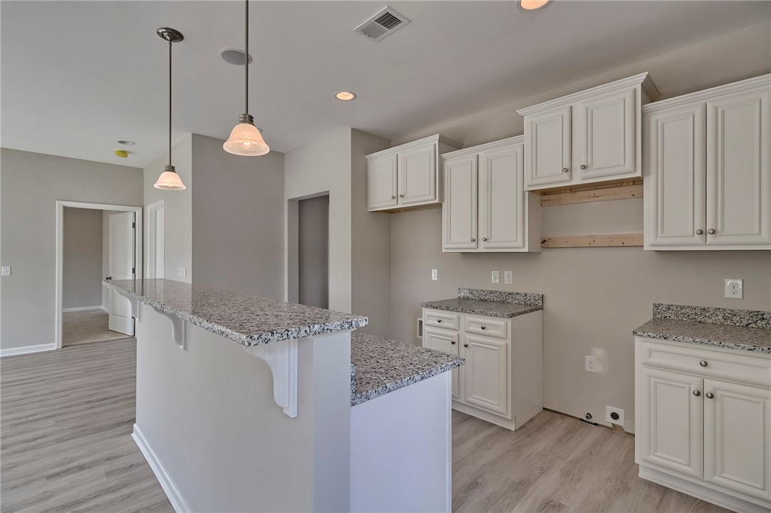 301 Balsa Way Seneca, SC 29678 - Photo 9 of 27 Gallery Image 9