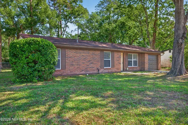$1,625 | 1675 Mary Beth Drive, Middleburg, FL 32068