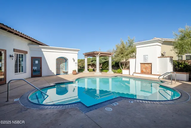 $585,000 | 122 Marbella Way, Santa Maria, CA 93454