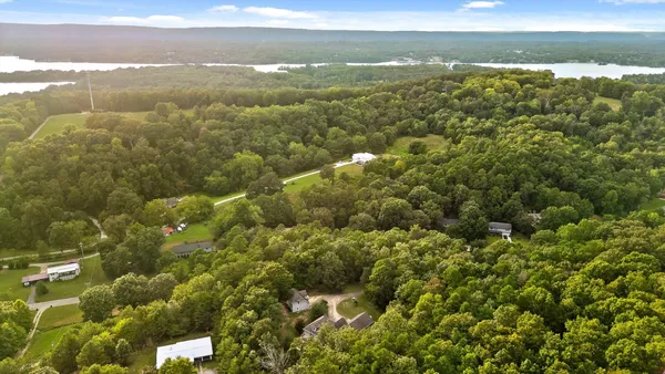 $1,020,000 | 8710 Hidden Branches Road, Harrison, TN 37341