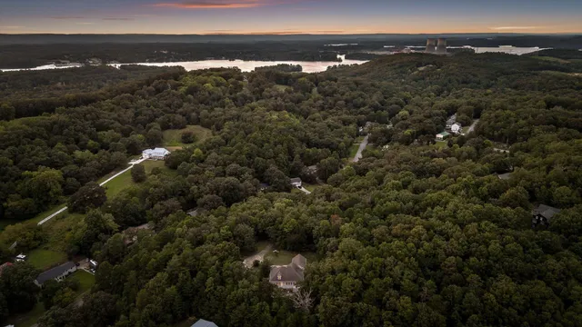 $1,020,000 | 8710 Hidden Branches Road, Harrison, TN 37341